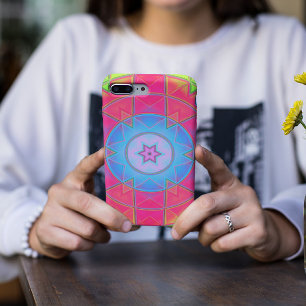 モザイク万華鏡のように千変万化するパターンフラワーブルーピンクとイエロー iPhone 11 ケース