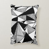 モザイク三角形、白黒テクスチャ アクセントクッション (裏面(縦))