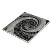 モザイク波スパイラル – 大理石と真珠 タイル (側面)