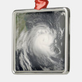 モザンビークに接近する熱帯低気圧飛行 メタルオーナメント (左)