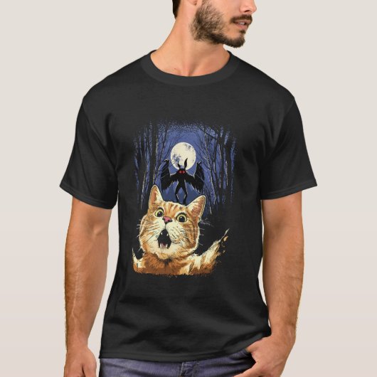 モスマン+モンスター+未確認生物+怖がる猫の自撮り Tシャツ (正面)