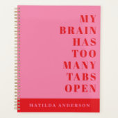 モダンおもしろいミニマル赤ピンクタイポグラフィ雑誌 プランナー手帳 (正面)