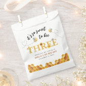 モダンかわいい3歳の誕生日を迎えるのはとても甘い フェイバーバッグ (クリップ留めされた状態)