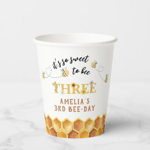 モダンかわいい3歳の誕生日を迎えるのはとても甘い 紙コップ