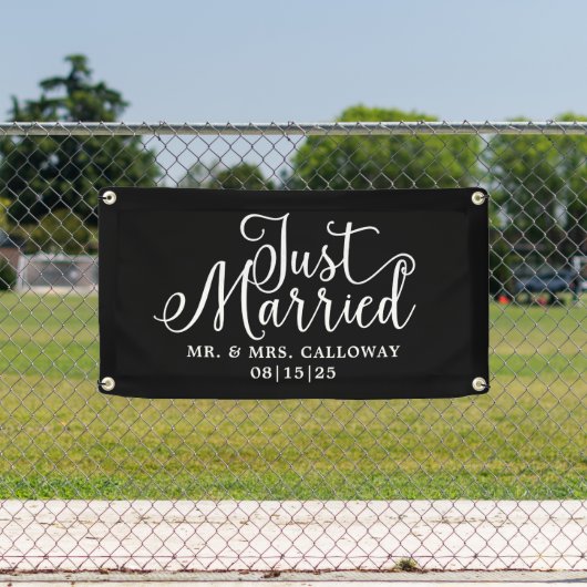 モダンたった今結婚しましたカーバナー 横断幕 (インサイチュ)