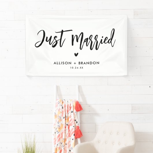 モダンたった今結婚しました披露宴 横断幕 (インサイチュ)