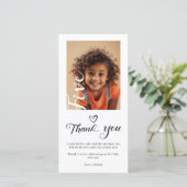 モダンでおしゃれなスクリプト 5歳の誕生日写真 サンキューカード (スタンド正面)