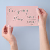 モダンでおしゃれなミニマリストの美容師さん向けのほんのりピンク チラシ (ハンドル)