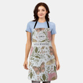 モダンでおしゃれなワイルドフラワーの植物学的な花のモノグラム エプロン (着用した状態)
