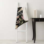 モダンでおしゃれなワイルドフラワーの植物学的な花のモノグラム シェルパブランケット (インサイチュ)