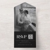 モダンでおしゃれな黒い結婚式の写真 オールインワン招待状 (内側)