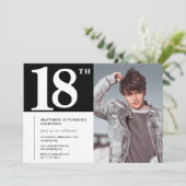 モダンでおしゃれな18歳の誕生日招待状 写真入り ブラック 招待状 (スタンド正面)