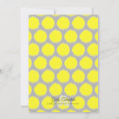 モダンですばらしいイカットの灰色の黄色い誕生会 招待状 (裏面)