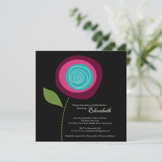 モダンではっきりしたなピンクの開花のブライダルシャワーの招待状 招待状 (スタンド正面)