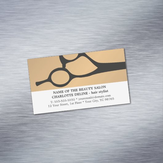 モダンでエレガントでフェイクな金ゴールドの白は美容師を切ります マグネット名刺 (インサイチュ)