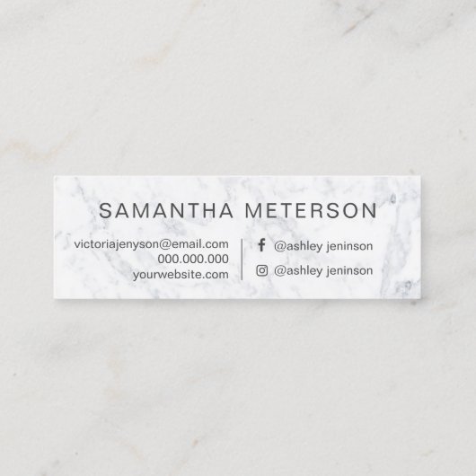 モダンでエレガントで粋で白い大理石の化粧の毛 スキニー名刺 (裏面)