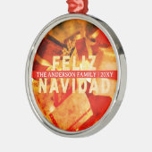 モダンでエレガントなクリスマス 赤とゴールド Feliz Navidad メタルオーナメント (左)