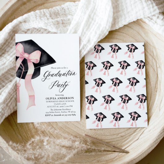 モダンでエレガントなトレンディなスタイリッシュなピンクの蝶ネクタイの卒業式 招待状