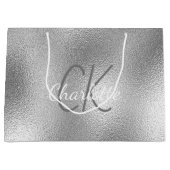 モダンでエレガントな名前のシルバー金属モノグラム ラージペーパーバッグ (正面)