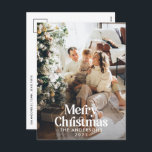 モダンでエレガントな水彩植物タイポグラフィ シーズンポストカード<br><div class="desc">現代的で縁取りのない写真が特徴の、エレガントで素朴な水彩画のドライ植物花卉 ミュートカラーのホリデー クリスマスカード。柔らかな緑、ハンターグリーン、黒、白、茶色のモダンでトレンドのカラーウェイ。</div>