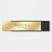 モダンでエレガントな金ゴールドの一見の魅力的なテンプレートのトレンディー サインプレート (正面)