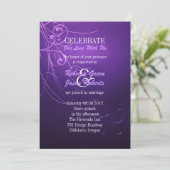 モダンでエレガントな chic な渦巻き ヴィンテージ パープル ウェディング 招待状 (スタンド正面)