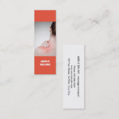 モダンでカラフルな女性はマッサージセラピストを支持します スキニー名刺 (正面/裏面)