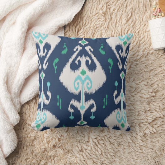モダンでシックな濃紺および白のイカットは置きます クッション (ブランケット)