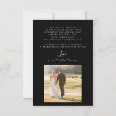 モダンでシンプルなスクリプト2枚の写真 黒の結婚式 サンキューカード (裏面)