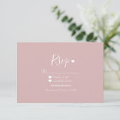 モダンでシンプルなピンクとハートのRSVP 招待状 (スタンド正面)
