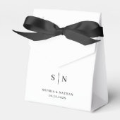 モダンでシンプルな白と黒の結婚式 フェイバーボックス (正面サイド)