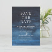モダンでダークなネイビーブルーの水彩画の秋の結婚式 セーブザデート (スタンド正面)