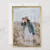 モダンでミニマルなゴールドフォトサプライズ50 招待状 (裏面)