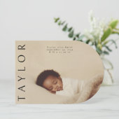 モダンでユニークなミニマルな写真を使った出生のお知らせ 招待状 (スタンド正面)
