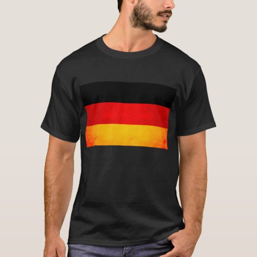 モダンで刃の鋭いドイツの旗 Tシャツ (正面)