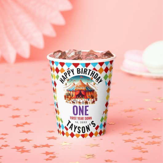 モダンで可愛いサーカス・カーニバル 1歳の誕生日 紙コップ (インサイチュ)