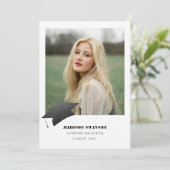 モダンで大胆なミニマル主義の卒業発表キャップの投稿 招待状 (スタンド正面)