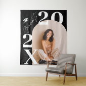 モダンで大胆な白と黒のトレンディな卒業写真 タペストリー (インサイチュ)