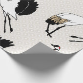 モダンで日本のなクレーン及び暗灰色の帆立貝 ラッピングペーパー (角)