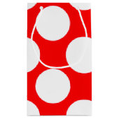 モダンで明るく赤く白い水玉模様パターン スモールペーパーバッグ (裏面)