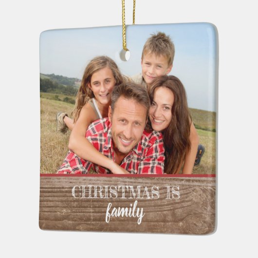 モダンで素朴でカスタムな2側の家族写真のクリスマス セラミックオーナメント (左)