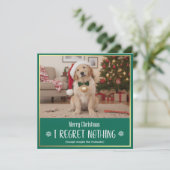モダンで遊び心のあるかわいい犬の写真 楽しいクリスマス シーズンカード (スタンド正面)