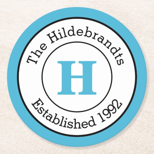 モダンで青い白黒カスタムなモノグラム家族 ラウンドペーパーコースター (正面)