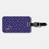 モダンで青い紫色の幾何学的なパターンモノグラム ラゲッジタグ (正面横)