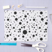 モダンで黒く及び白い点 薄葉紙 (クラフト)
