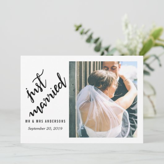 モダンなたった今結婚しましたの手書きの結婚式の写真 案内状 (スタンド正面)