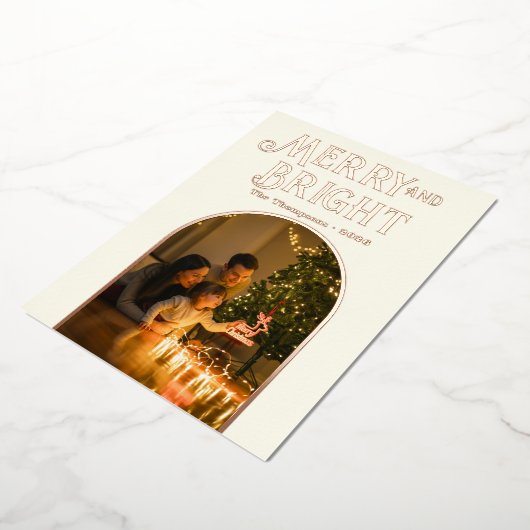 モダンなアイボリーとローズゴールドのクリスマス写真 箔シーズンカード (回転した状態)