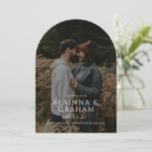 モダンなアーチ型の結婚式の写真を使ったSave the Date 招待状 (スタンド正面)