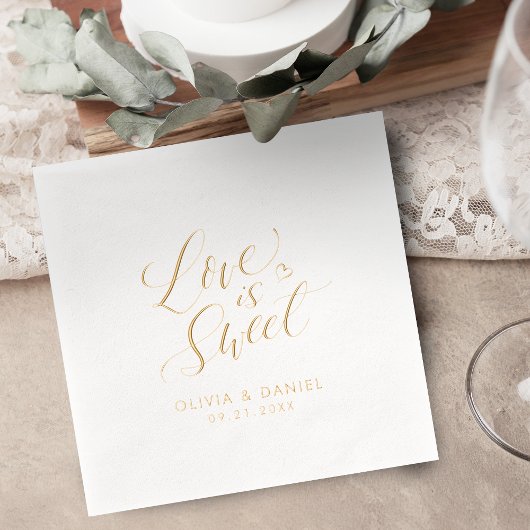 モダンなカリグラフィーの結婚式 "love is sweet" 箔ナプキン