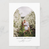 モダンなカリグラフィー アーチ写真のSave the Date 招待状 (裏面)